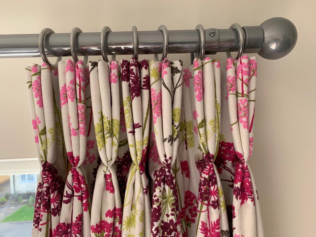 Hedgerow Magenta Fabric - Image 3